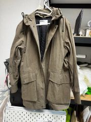 THE RERACS ベージュ マウンテンパーカー - メルカリ