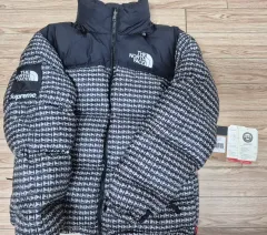 (M) シュプリーム THE NORTH FACE スタッズ Nuptse ダウン ブラック 21SSのサムネイル