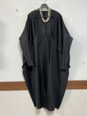 Dignite collier テーラードジレ ベスト ネイビー 新品タグ付き Dignite collier テーラードジレ ベスト ネイビー 新品タグ付き - メルカリ