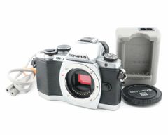 OLYMPUS OM-D E-M10 本体 レンズ2本付(広角・望遠) - メルカリ