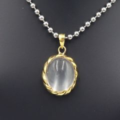 Avril です。imago ネックレス　クリスタル　⭐︎ Avril 様専用です。imago ネックレス クリスタル ⭐︎ - メルカリ