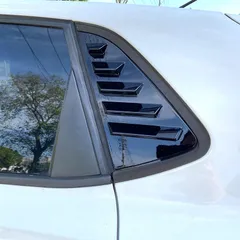 フォルクスワーゲン Volkswagen ポロ Polo 6R 6C 2011-2017対応 リアサイドウインドルーバー 左右セット ピアノブラック カーボン調 ABS製 貼り付け式 外装アクセサリー ドレスアップ アクセント スポーティーのサムネイル