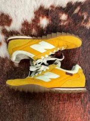 New Balance × ドナルド・グローバー RC30 ゴールデンアワー 280のサムネイル