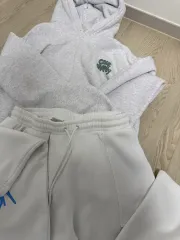 フ--ドTシャツ パンツ セットのサムネイル