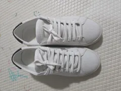 Saint Laurent サンローラン 正規品 コート Classic 白 スニーカー サイズ 36 5 (230-235)のサムネイル