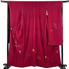 【美品】 振袖 身丈162.5cm 裄丈66cm M 袷 山本寛斎 落款 草花 鳥 箔 赤紫 正絹 名品 【中古】のサムネイル