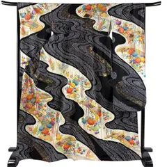 振袖 身丈168.5cm 裄丈67cm M 袷 菊 橋 金糸 絞り 黒 正絹 秀品 【中古】のサムネイル