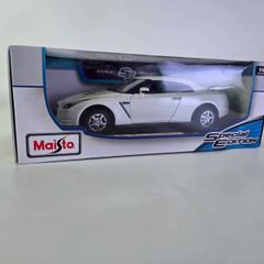 Maisto 1/18 2009 Nissan GT-R ミニカー - メルカリ