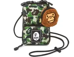 (韓国国内配送) A BATHING APE アベイシングエイプ カモフラ 財布 / BIGサルー キーホルダー(正規品 新品)のサムネイル