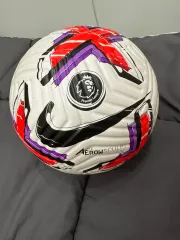 ナイキ プレミア リーグ サッカーボールのサムネイル