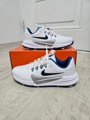 ナイキ ゴルフシューズ ヴィクトリー プロ 4 シューレース式スパイク