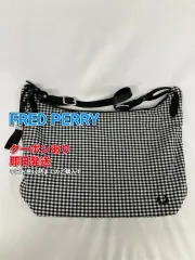 FRED PERRY フレッドペリー ショルダーバッグ ブラック メンズ レディースのサムネイル
