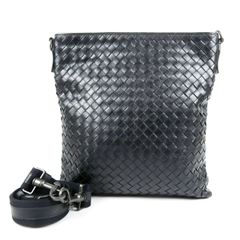 【美品】BOTTEGAVENETA ボッテガヴェネタ イントレチャート ショルダーバッグ ブラック系 ブランド鞄【IZ54】