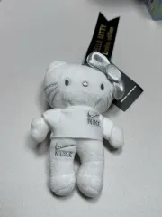 ナイキ ハローキティ ぬいぐるみ キーホルダーのサムネイル