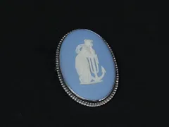 ■美品■ WEDGWOOD ウェッジウッド ジャスパー ピンブローチ ピンバッジ アクセサリー レディース ブルー系×シルバー系 DN9246のサムネイル