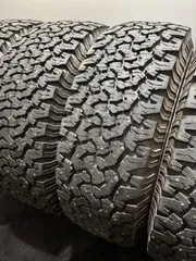 ★LT265/70R16 117/114Q BFGoodrich/All-Terrain T/A KO 2001年製 スタッドレス 4本 ランクル プラド ハイラックス (南10-M651)のサムネイル