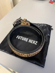 futureherz レオパード柄とホワイトのレザーベルト2本セット - メルカリ