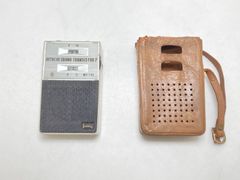 【超貴重】日立ポータブルラジオ WH 887 HITACHI WH-886 ポータブルラジオ 日立 - メルカリ