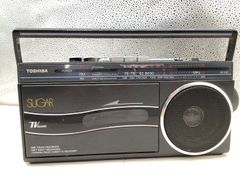 東芝　ラジオカセットリコーだ　RT-57OF TOSHIBA mini F33 RT-F33 ラジオカセットレコーダー レッド - メルカリ