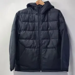 UNDER ARMOUR ストーム WHO フード ダウン ジャケット ブラック XLのサムネイル