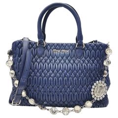 MIUMIU ミュウミュウ　ナッパクリスタル　デニムショルダーバッグ　マテラッセ miumiuマテラッセ ショルダーバッグ ナッパクリスタル ピンク - メルカリ