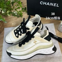 CHANEᏞシャネル　ココマークマトラッセスニーカー　38　24cm　厚底 CHANEᏞシャネル ココマークマトラッセスニーカー 38 24cm 厚底 - メルカリ