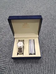 最終値下げ！SEIKO DOLCE セイコー ドルチェ クォーツ 腕時計 ゴールド×シルバー 不動品 箱付きのサムネイル