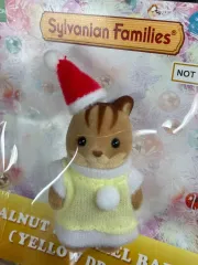 （限定モデル）シルバニア クリスマス 胡桃リス 赤ちゃん 黄色いドレスのサムネイル