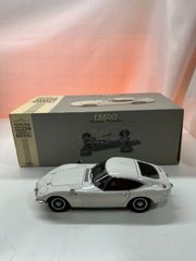 EBBRO トヨタ2000GT 1/24スケール　カラー・シルバー EBBRO トヨタ2000GT 1/24スケール カラー・シルバー - メルカリ