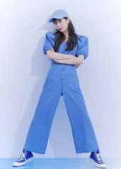 GUESS SUJI オールインワンのサムネイル