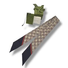 レア 極美品 HERMES エルメス スカーフ カレ90 シルク Christophe