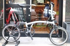 Brompton P LINE URBAN LOW S4L Storm Gray 2022 Model 16-inch Folding Mini Velo Folding Bike [Tokyo Minami-Azabu Store]