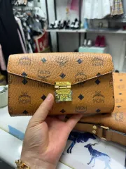 MCM エム シー エムのサムネイル
