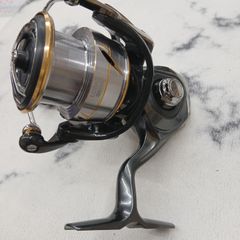 Shimano Cardiff CI4+ C2000HGS 本体 - メルカリ