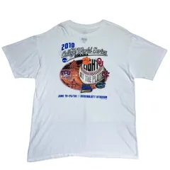 2010年当時物 XL NCAA カレッジワールドシリーズ 野球 Tシャツ ニカラグア製 KNIGHTS APPAREL 白 ホワイト 大学野球 カレッジロゴ 古着半袖のサムネイル