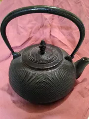 南部鉄器やかん　鉄分補給やかん　鉄瓶のサムネイル