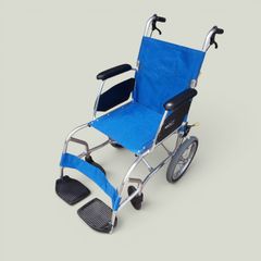 Miki 介助用 超軽量 ノーパンクタイヤ 車椅子 CRT-6 - メルカリ