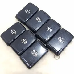 まとめ売り! ! 【DAIHATSU】ダイハツ スマートキー キーレス エントリー システム 純正品 7個 セット 2ボタン スペアキー 鍵付き リモコン セキュリティ ドア ロック 施錠 業販 中古車 ディーラー 社用車 / M48878jYのサムネイル