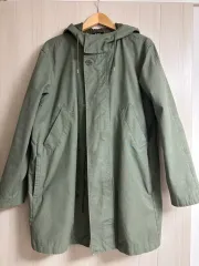 A.P.C. アー・ペー・セー カーキ マウンテンパーカーのサムネイル