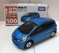 タカラトミー トミカ赤箱中国製 Honda フィット 新車シール付き 100のサムネイル
