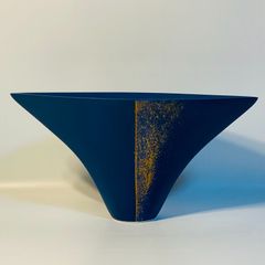 作家物・陶印あり】モダン 織部グリーン 花器 掻き落とし波紋 生け花