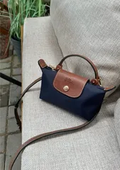 LONGCHAMP ロンシャン ショルダーバッグ レディース プリアージュXSのサムネイル