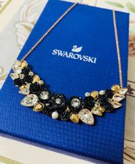 スワロフスキー Swarovski ネックレス 薔薇