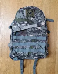 韓国製 ミリタリー デジタル ピクセル パータン リュックサック (30L) 新品同様のサムネイル