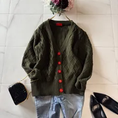 Roberta di camerino ラベルタディカメリーノ　ロゴボタン　カーキ×赤　カーディガン　ケーブルのサムネイル