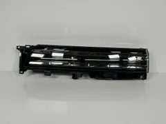 美品/破損なし/低走行 ヴォクシー ZWR90W MZRA90W 純正 右フィニッシャーランプAssy テールランプ 内側 LED 81580-V1030 V1-9 BR 管理36119のサムネイル