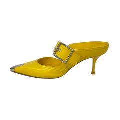 ALEXANDER McQUEEN(アレキサンダーマックイーン) サンダル 37 レディース - イエロー×シルバー レザー