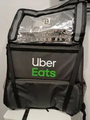 【極美品】Uber Eats 公式 デリバリーバッグ 黒 保冷・保温 リュックのサムネイル