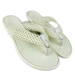良品☆LOUIS VUITTON☆ルイヴィトン・レディース エンボス加工LV