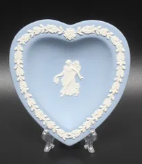 美品 ウェッジウッド トレイ プレート ハート 12cm ジャスパー WEDGWOODのサムネイル